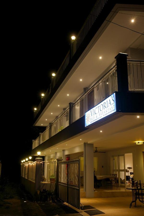 Victoria'S Bed & Breakfast Puerto Galera Exterior foto